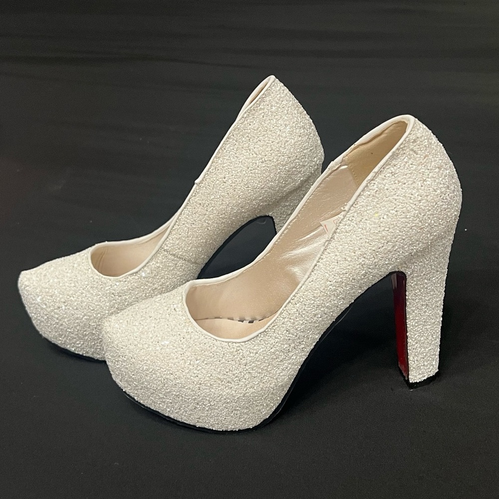 White glitter High Heels shoes size 9